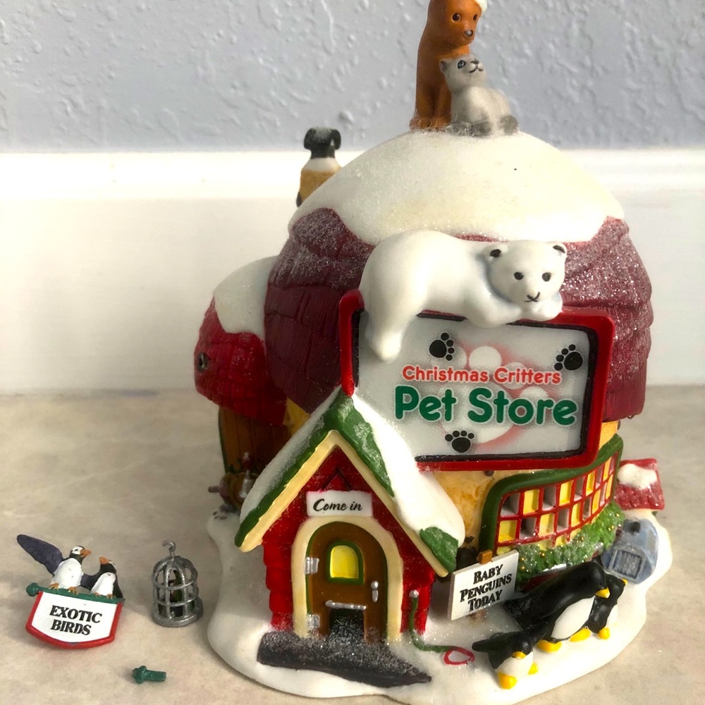 North Pole Series Pet Store